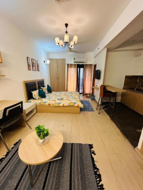 RK Studio Homestay- Golden Palm